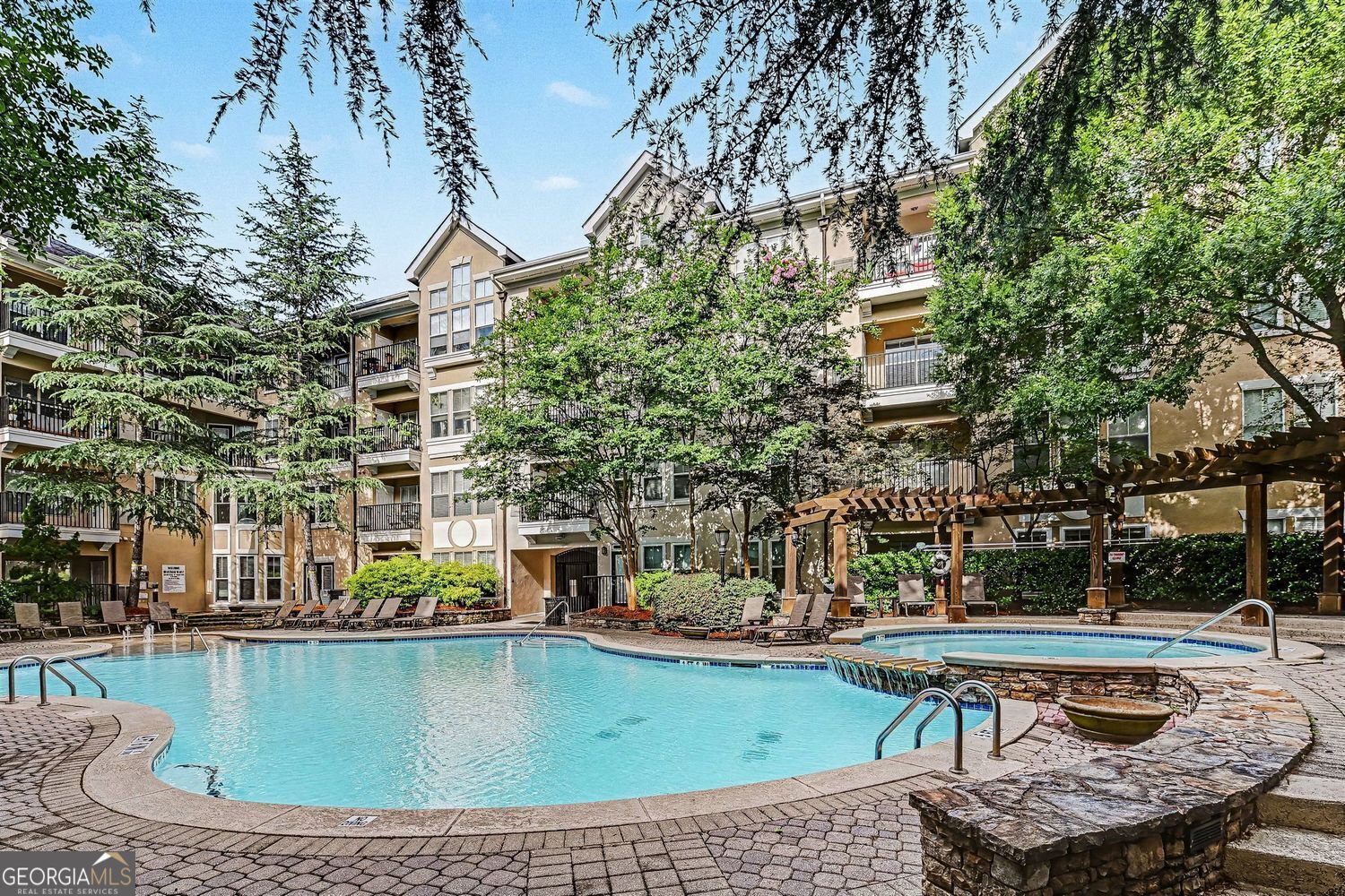 Property Photo: 1850 Cotillion Drive 2102 GA 30338