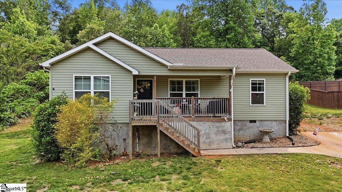 Property Photo:  524 Secona Road  SC 29671 