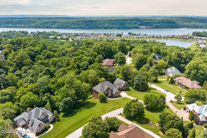 Property Photo: 12307 Ridgeview Dr KY 40026