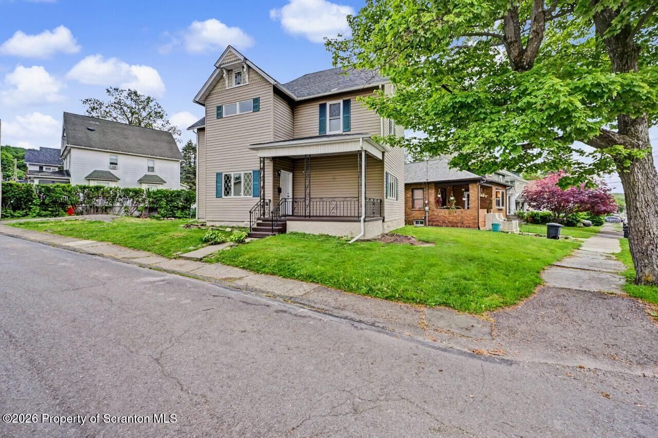 Property Photo: 164 Washington Street PA 18407