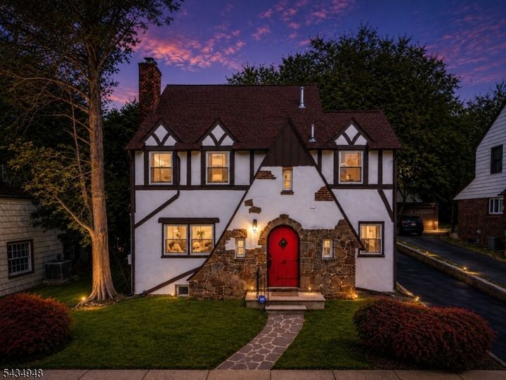 Property Photo:  6 Norfolk Ave  NJ 07040 