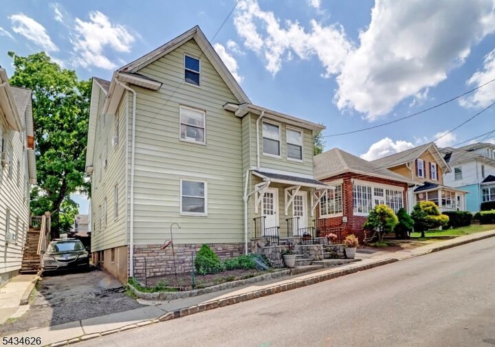Property Photo:  17 Logan Pl  NJ 07960 