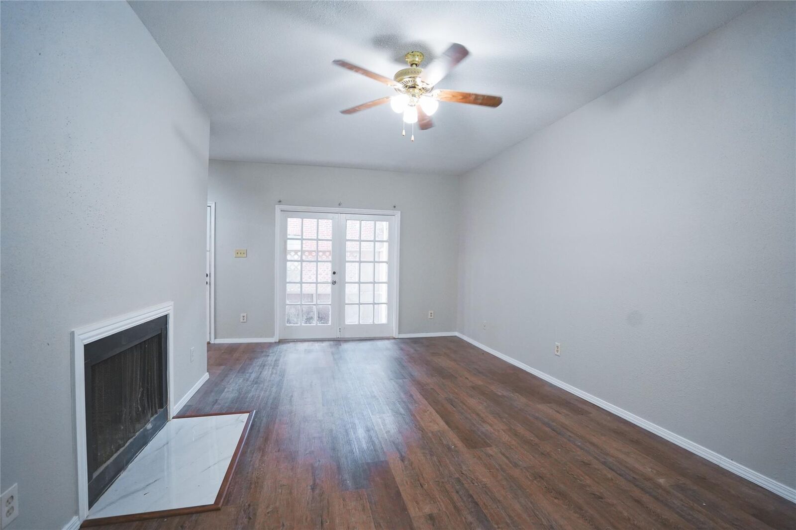Property Photo: 8055 Cambridge Street 17 TX 77054