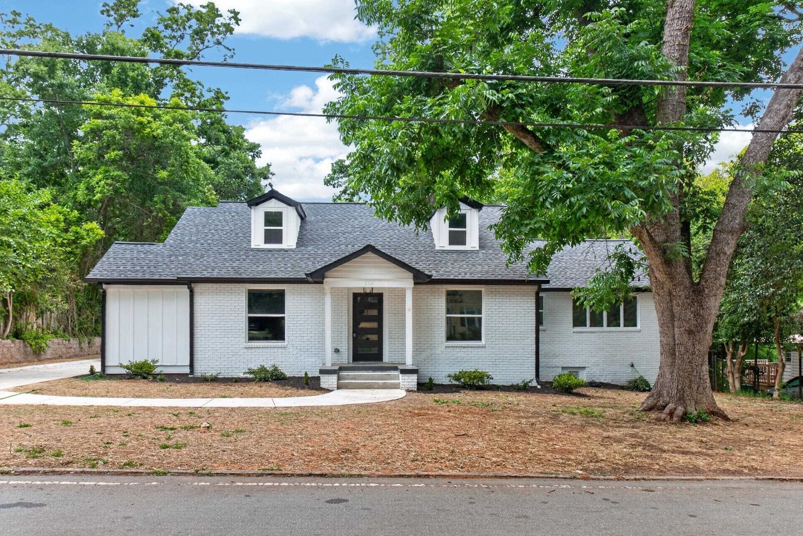 Property Photo: 306 E Greene Street GA 30642