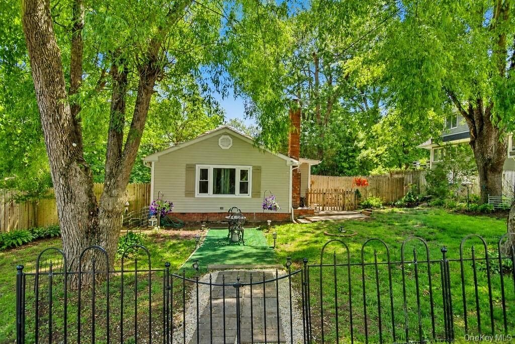 Property Photo: 4 Jerome Drive NY 10509