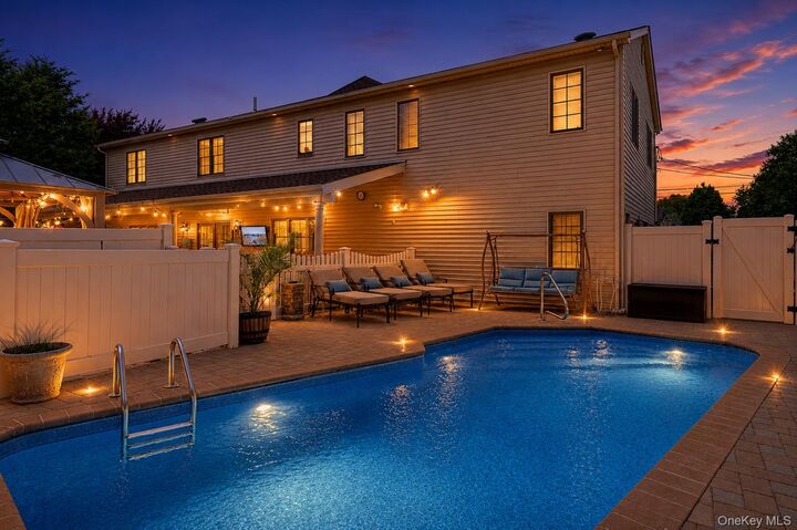 Property Photo: 9 Avenue C NY 11566