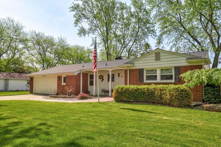 Property Photo:  469 Sunburst Drive  MI 48734 