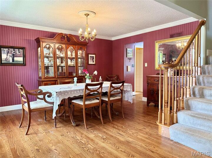 Property Photo: 225 E Governor Place MO 63301