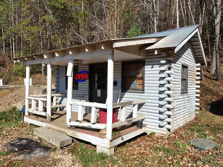 Property Photo:  900 S Main Street  GA 30546 