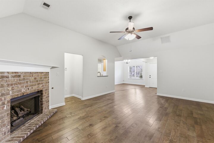 Property Photo: 9352 Acadia Pl TN 38018