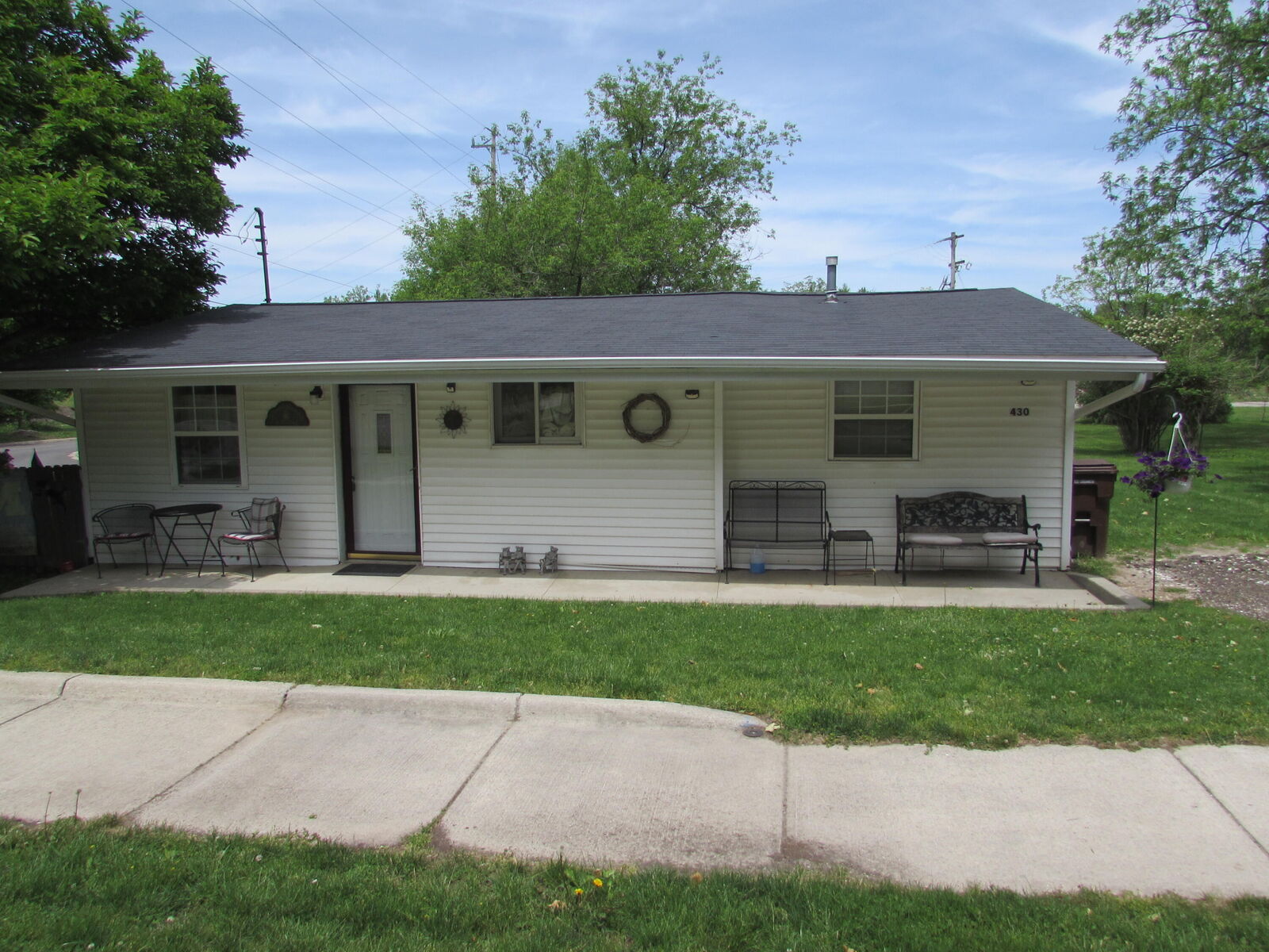 Property Photo: 430 W Race Street MI 49251