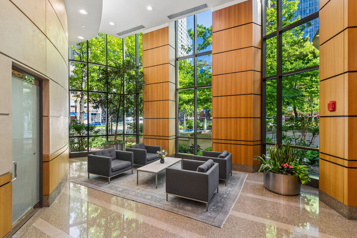 Property Photo:  400 N Lasalle Street 3011  IL 60654 