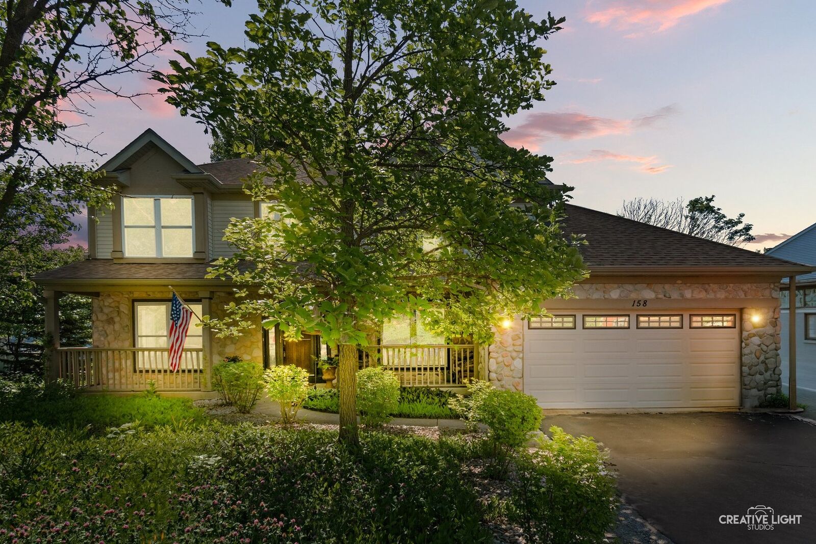 Property Photo:  158 Edgewater Lane  IL 60554 