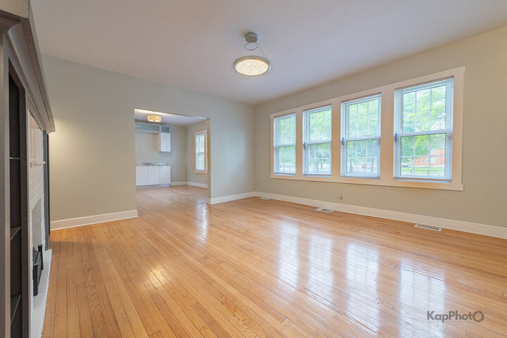 Property Photo:  7727 S Stewart Avenue  IL 60620 