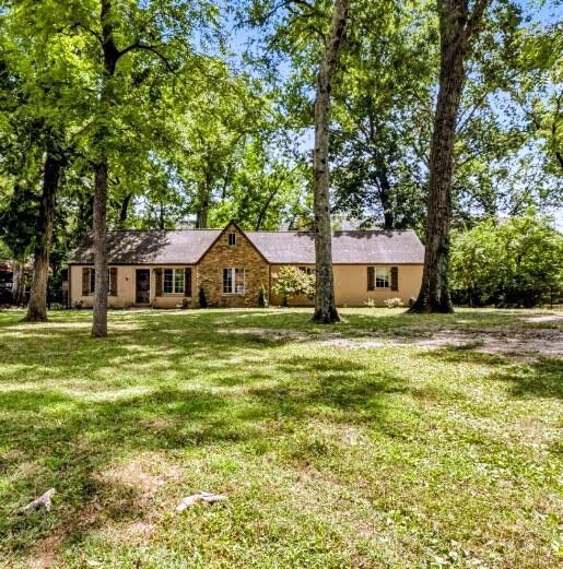 Property Photo: 5905 Old Harding Pike TN 37205
