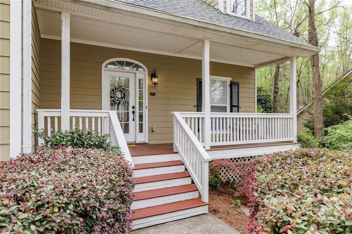 Property Photo: 171 Rivercliff Drive GA 30607