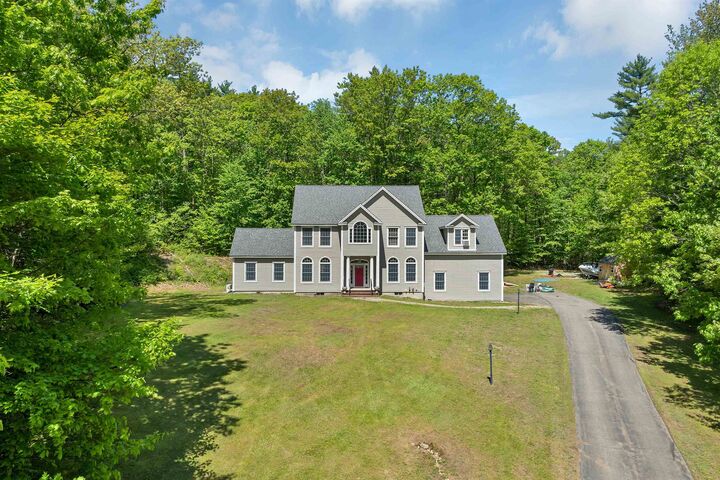 Property Photo:  8 Stone Farm Road  NH 03825-0000 