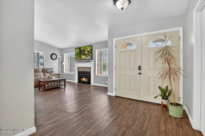 Property Photo:  1116 N Y Street  CA 93436 