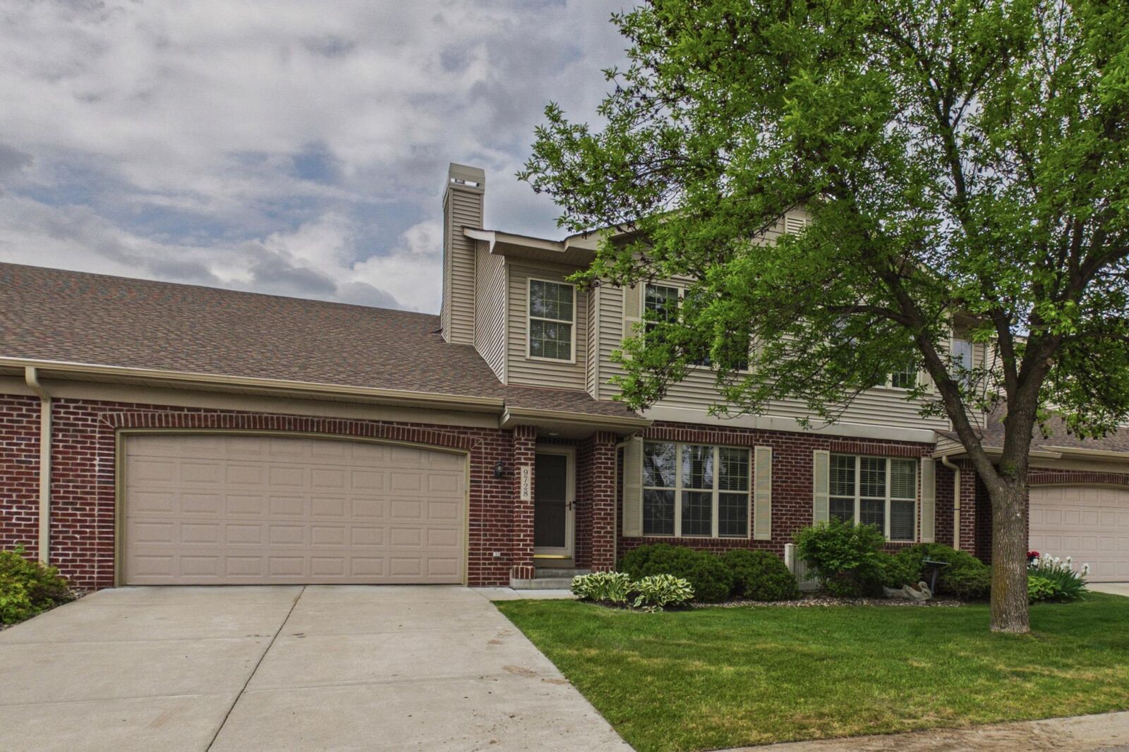Property Photo: 9728 Belmont Lane MN 55347