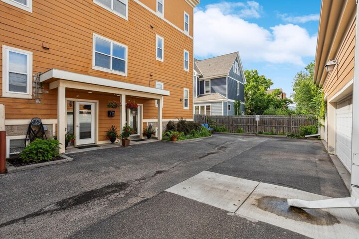Property Photo:  1829 Park Avenue 7X  MN 55404 