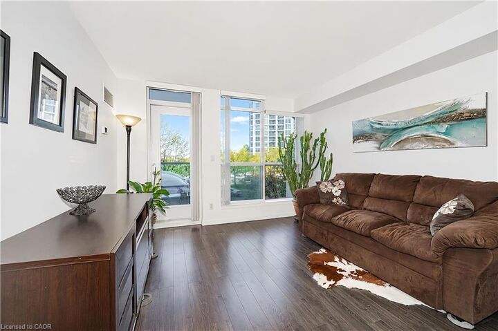 Property Photo: 340 Watson Street W 216 ON L1N 9G1