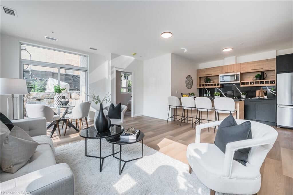 Property Photo: 24 Union Street E 106 ON N2J 1B7