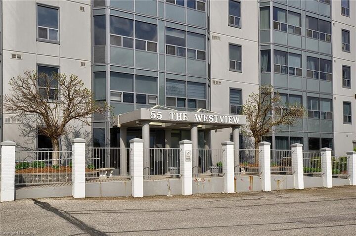 Property Photo:  55 Green Valley Drive 1104  ON N2P 1Z6 