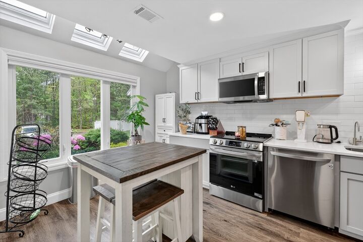 Property Photo:  425 Maple Brook Rd 425  MA 02019 