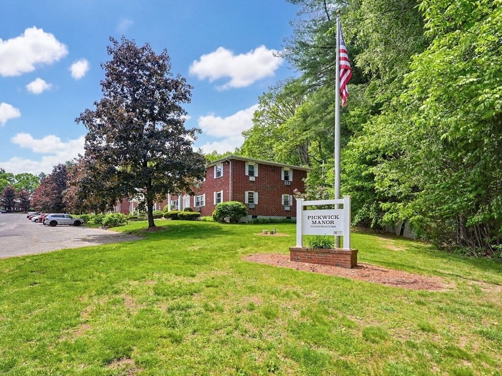Property Photo:  108 Litchfield Pines Drive A  MA 01453 