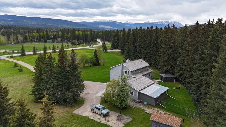 Property Photo: 50511 Highway 16 E - Maskuta Estates 14 AB T7V 1X6