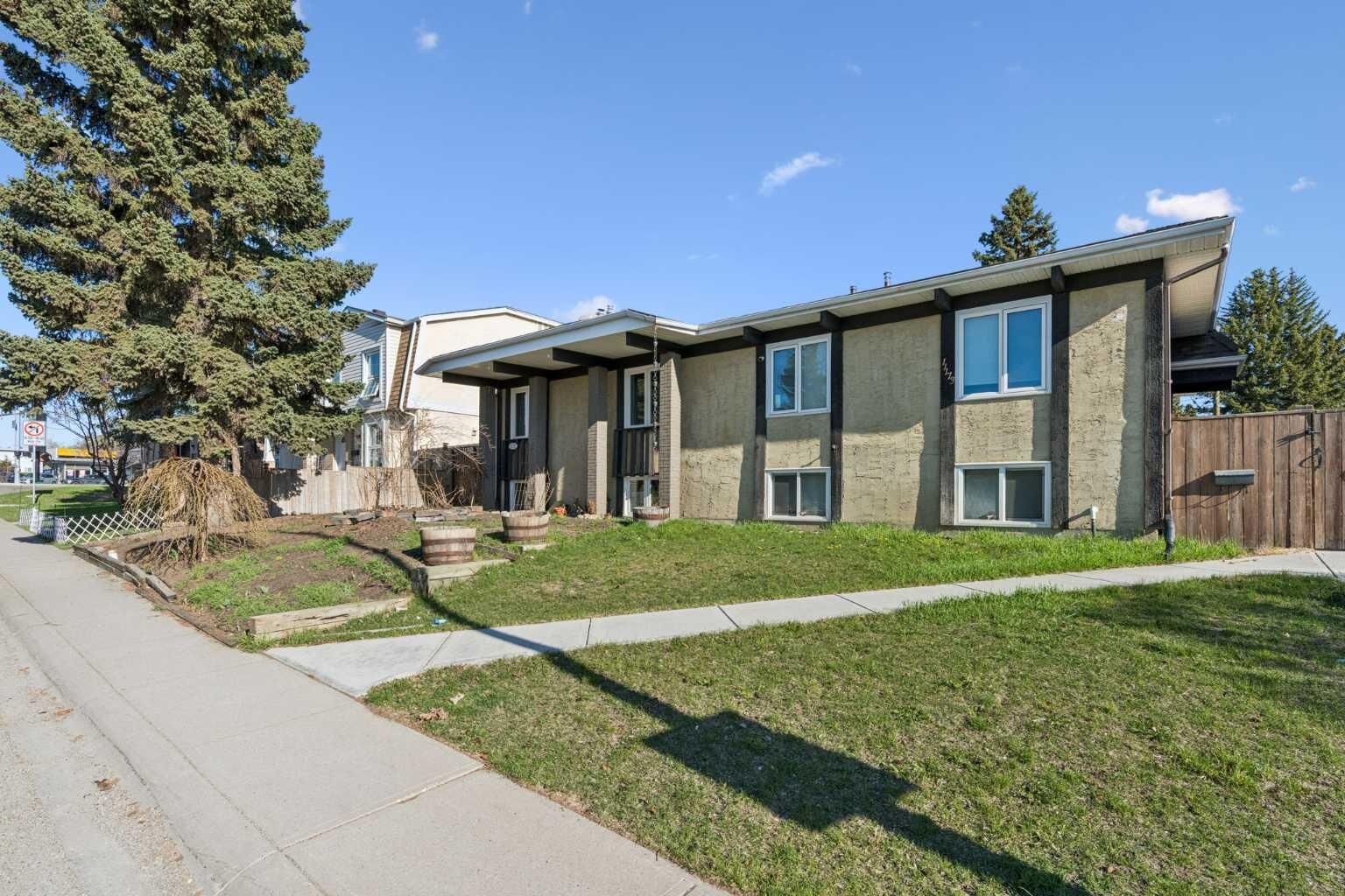 Property Photo: 11175 Sacramento Drive SW AB T2W 0J6