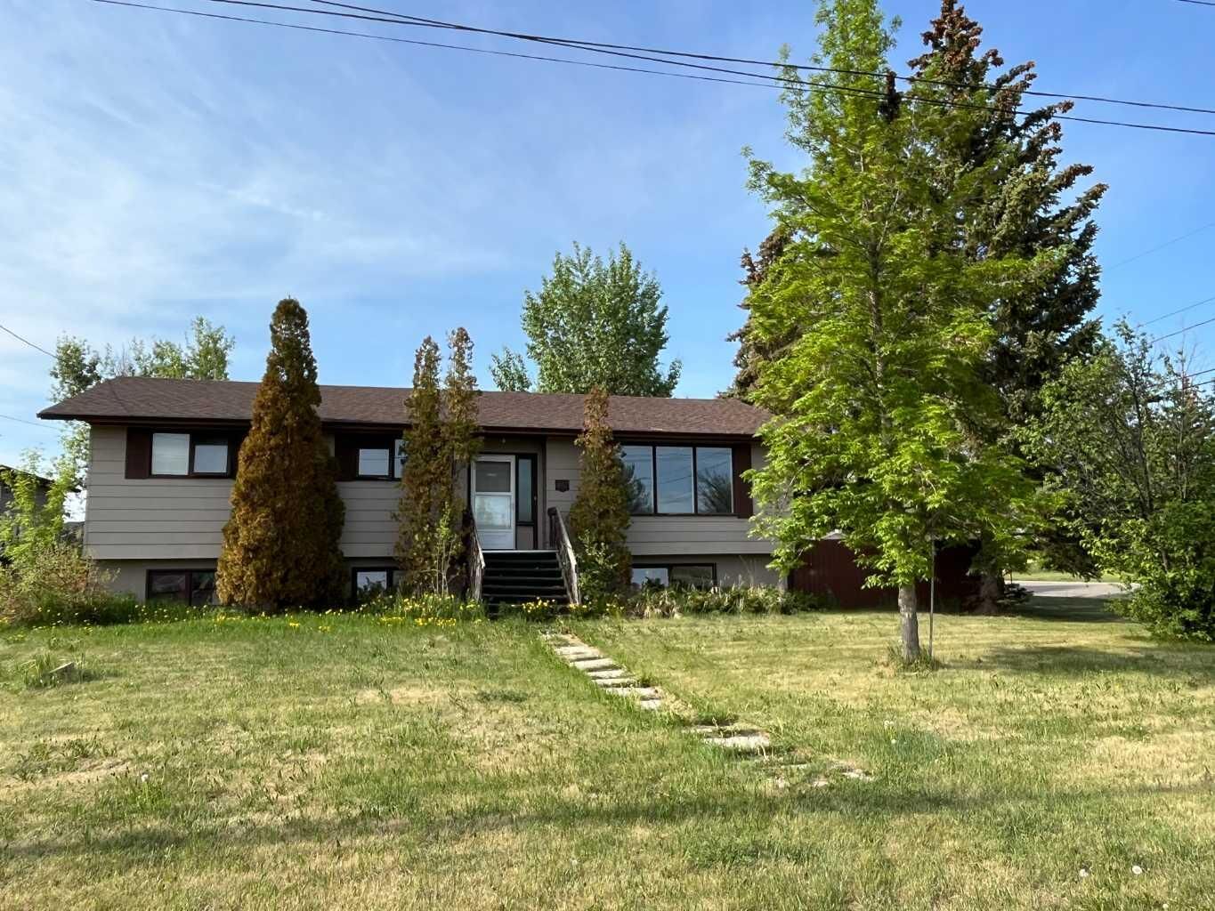 Property Photo:  310E 300 N  AB T0K 2S0 