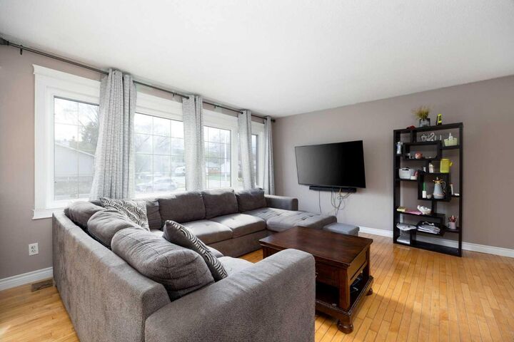 Property Photo: 34 Biggs Avenue AB T9H 1M1