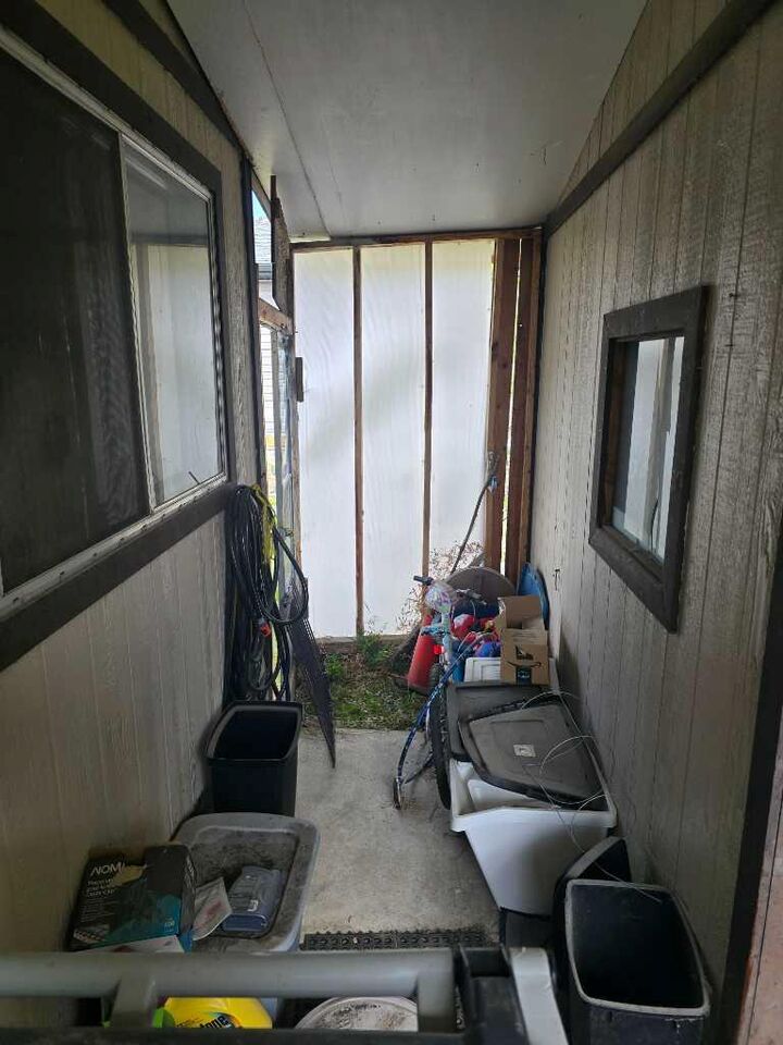 Property Photo: 630 53rd Street AB T7E 1K4