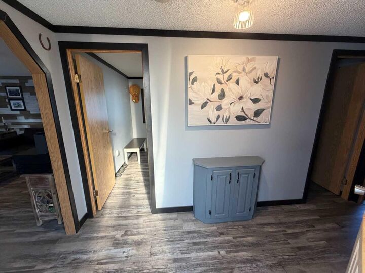 Property Photo:  2923 31 Avenue S  AB T1K 6S6 