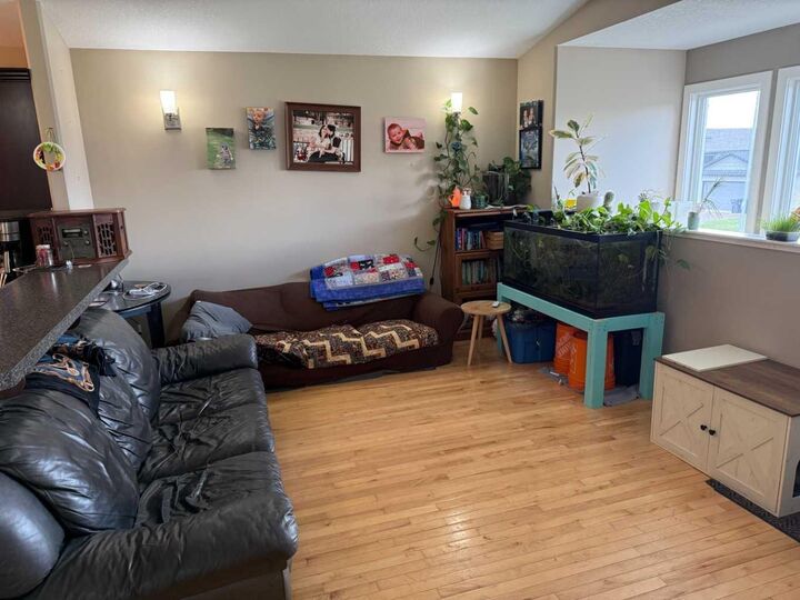 Property Photo:  9520 92 Street  AB T0H 3S0 