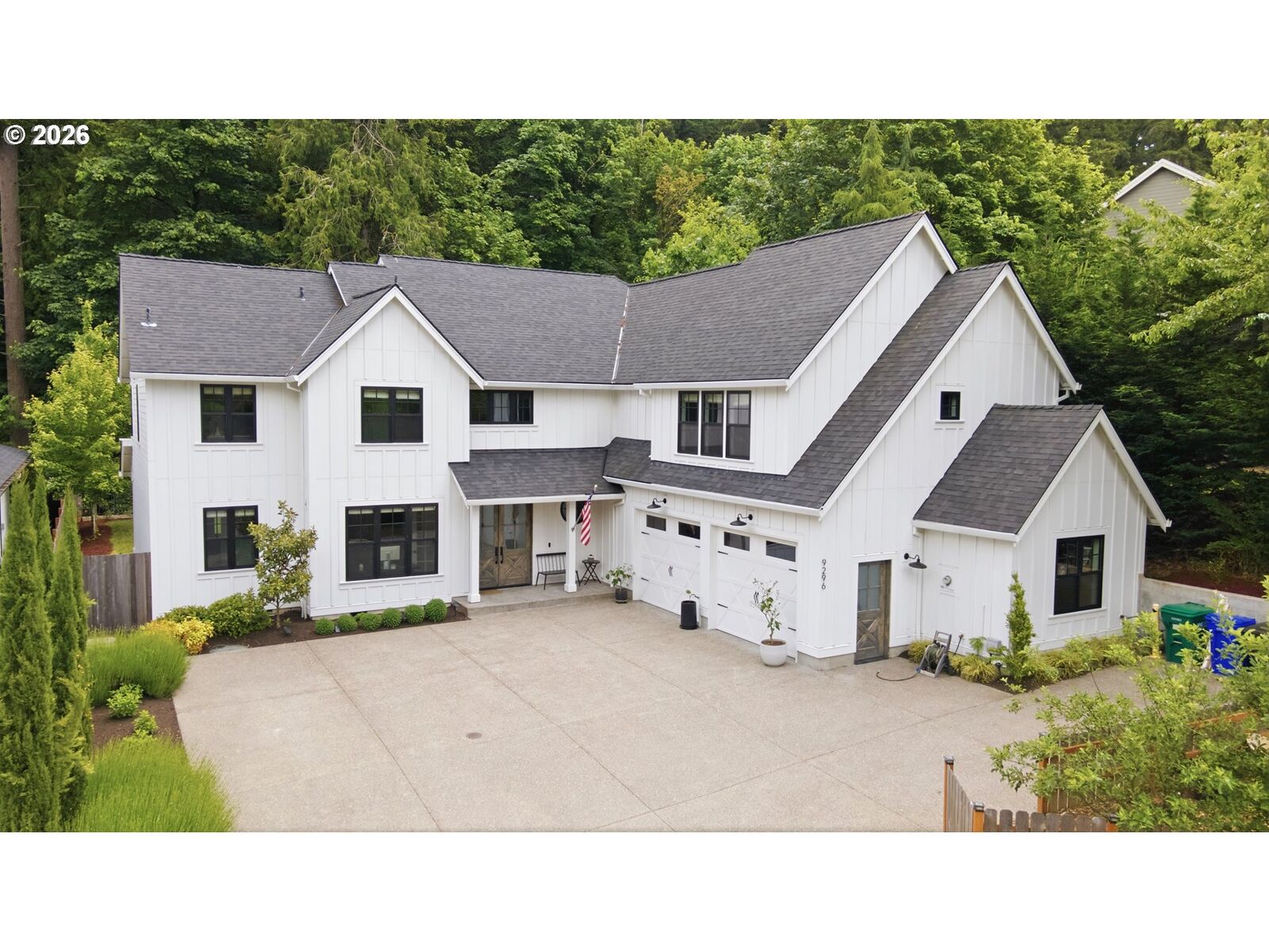 Property Photo: 9296 SE Cypress Point Ln OR 97086