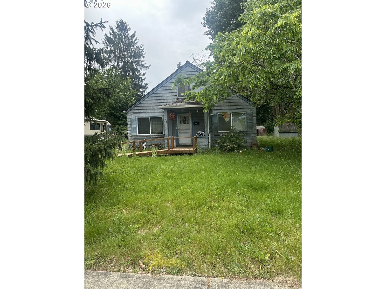 Property Photo: 324 NW Garibaldi St OR 97124