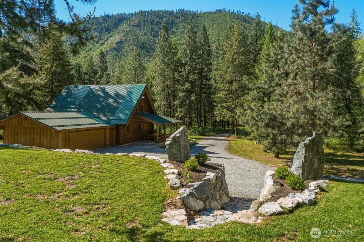 Property Photo:  2250  First Creek Road  WA 98816 