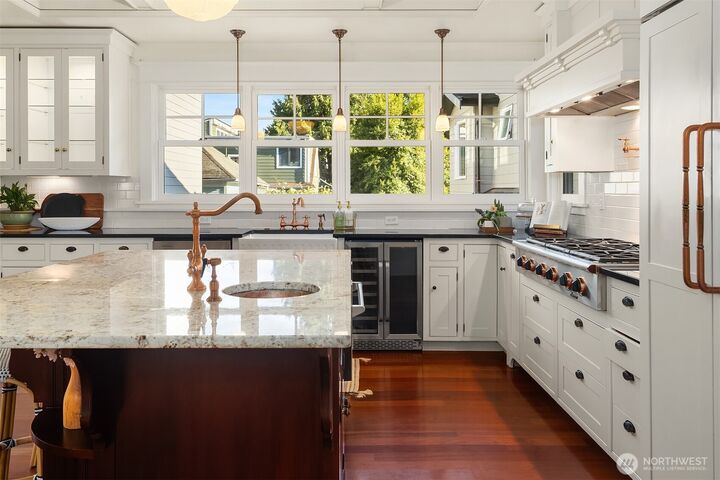 Property Photo:  7025  23rd Avenue NW  WA 98117 