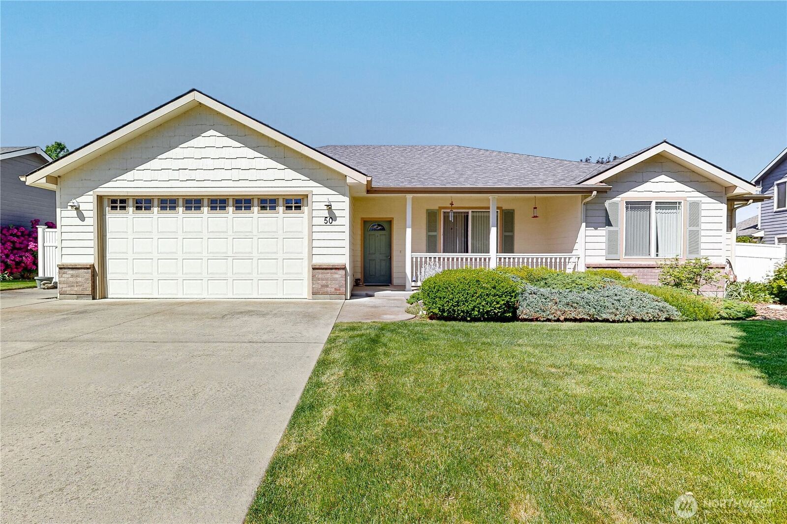 Property Photo:  50  Cranbrook Lane  WA 99362 