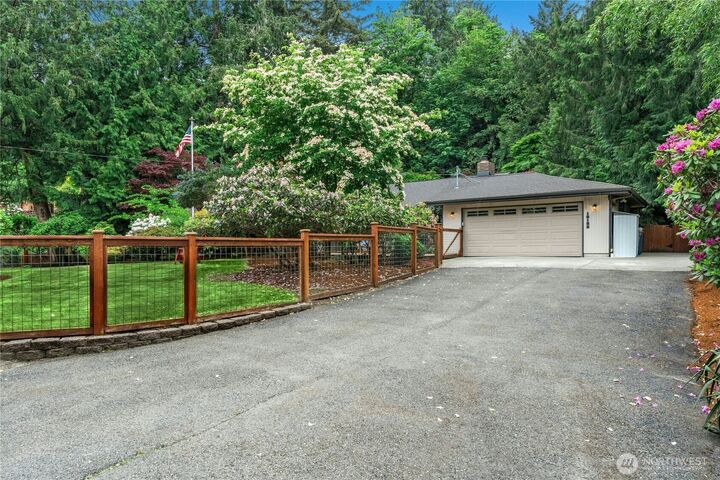Property Photo: 18152 145th Avenue SE WA 98058