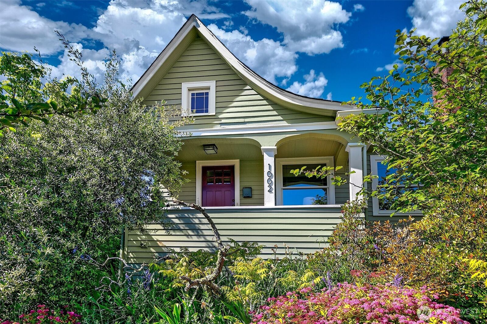 Property Photo:  1002 NW 70th Street  WA 98117 