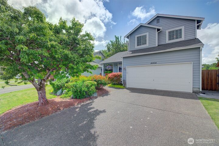 Property Photo:  16204  93rd Street E  WA 98390 