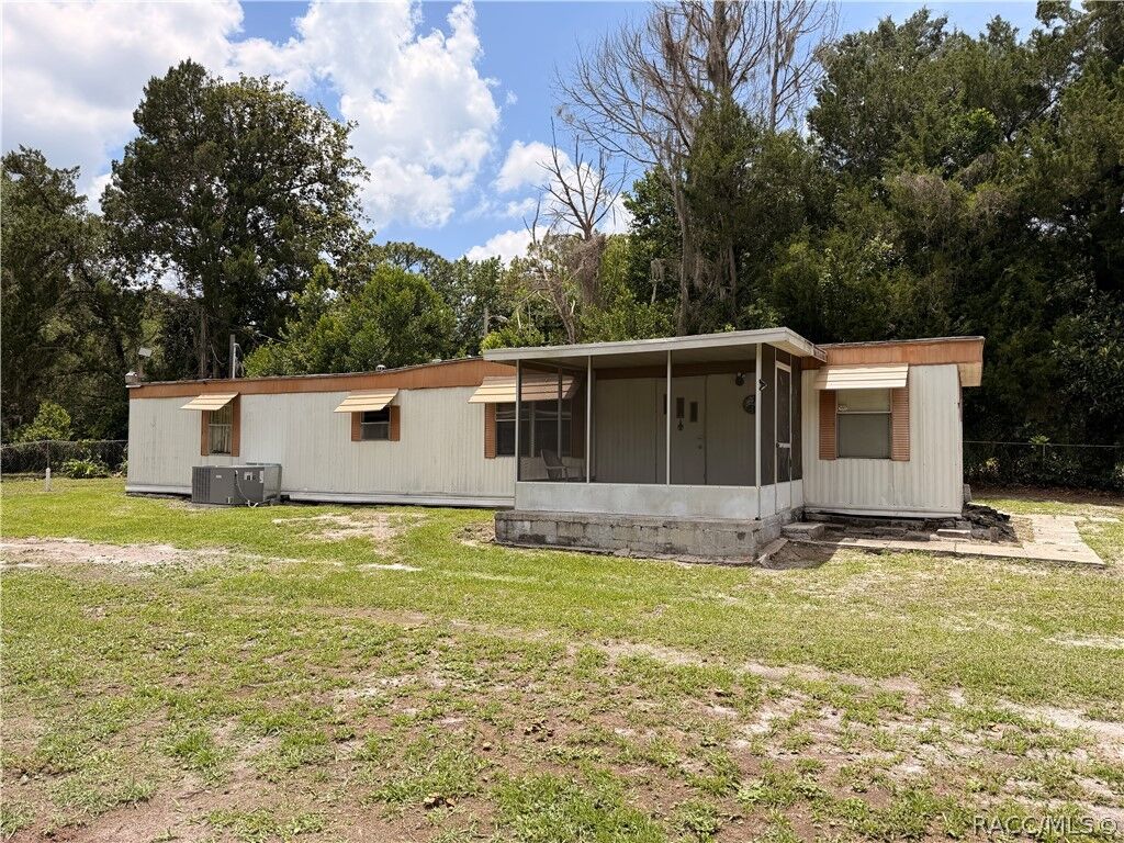 Property Photo:  8582 W Admiral Byrd Lane  FL 34429 