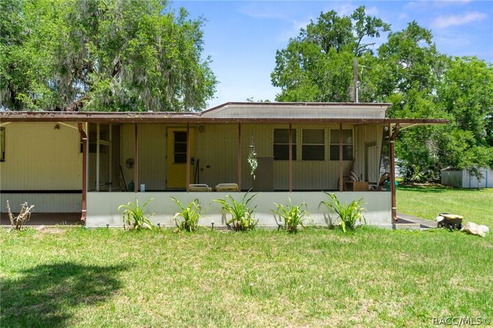 Property Photo:  8845 E Washington Lane  FL 34436 