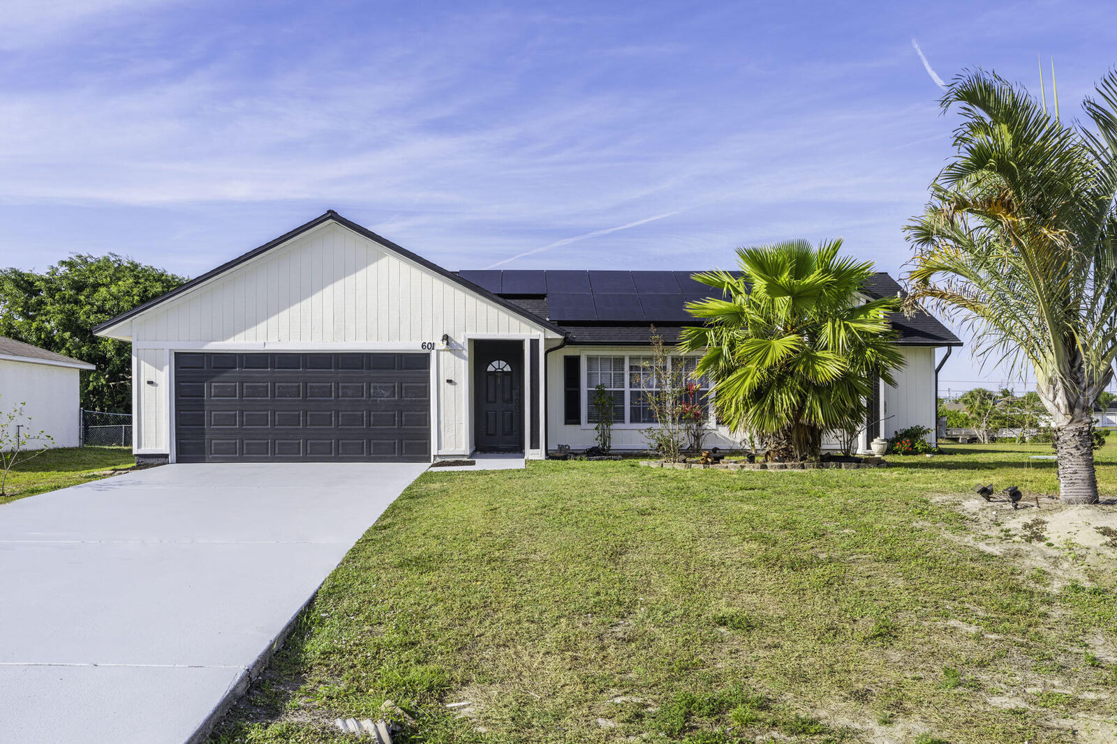 Property Photo:  601 SW Icon Avenue  FL 34953 
