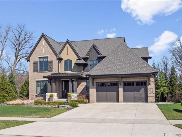 Property Photo:  3824 Poppleton Court  MI 48084 