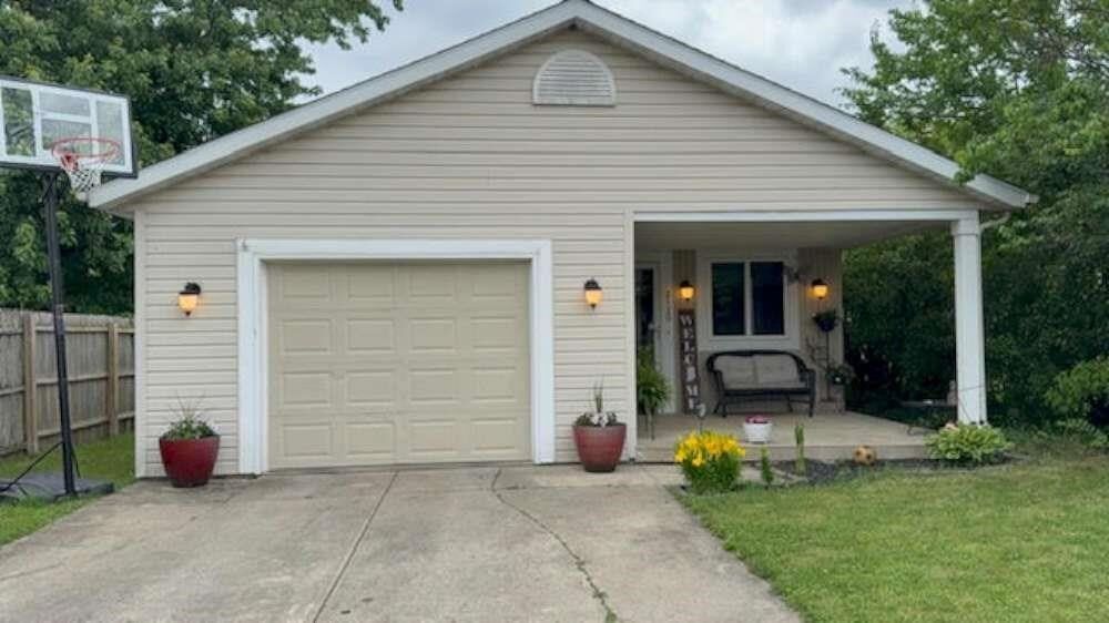 Property Photo:  2120 S 16th Street  IN 47374 
