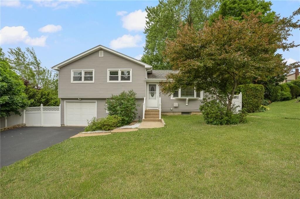 Property Photo: 34 Grandview Drive RI 02893